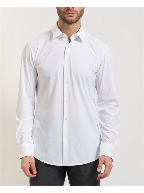 Camicia slim fit in jersey elasticizzato ad alte prestazioni
